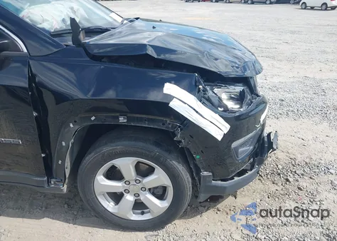 2020 Jeep Compass Latitude 4X4 из США, поврежденный, VIN 3C4NJDBB5LT157152